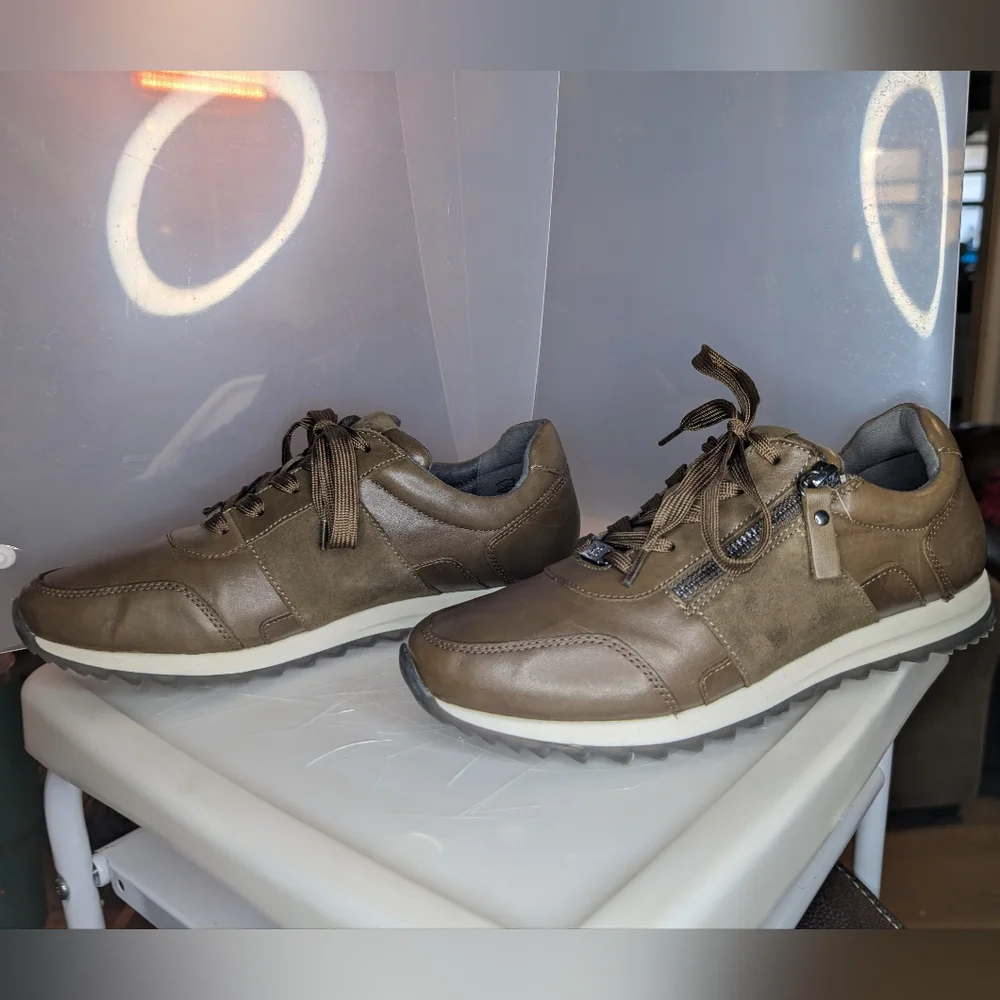 Men's‎ Brown Leather Sneakers